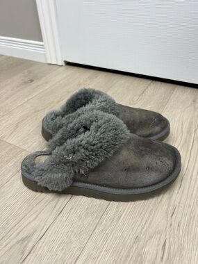 UGG Women’s Disquette‎ Charcoal Grey Platform Slippers